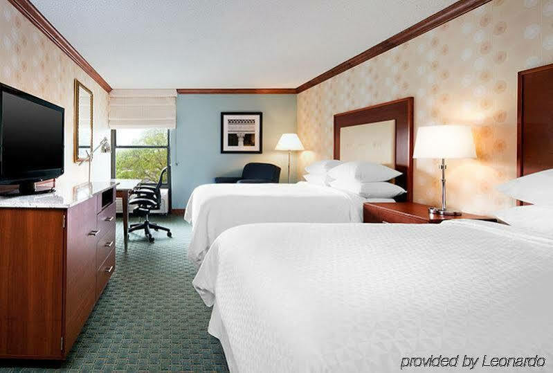 Four Points By Sheraton Richmond Airport Сендстон Екстер'єр фото
